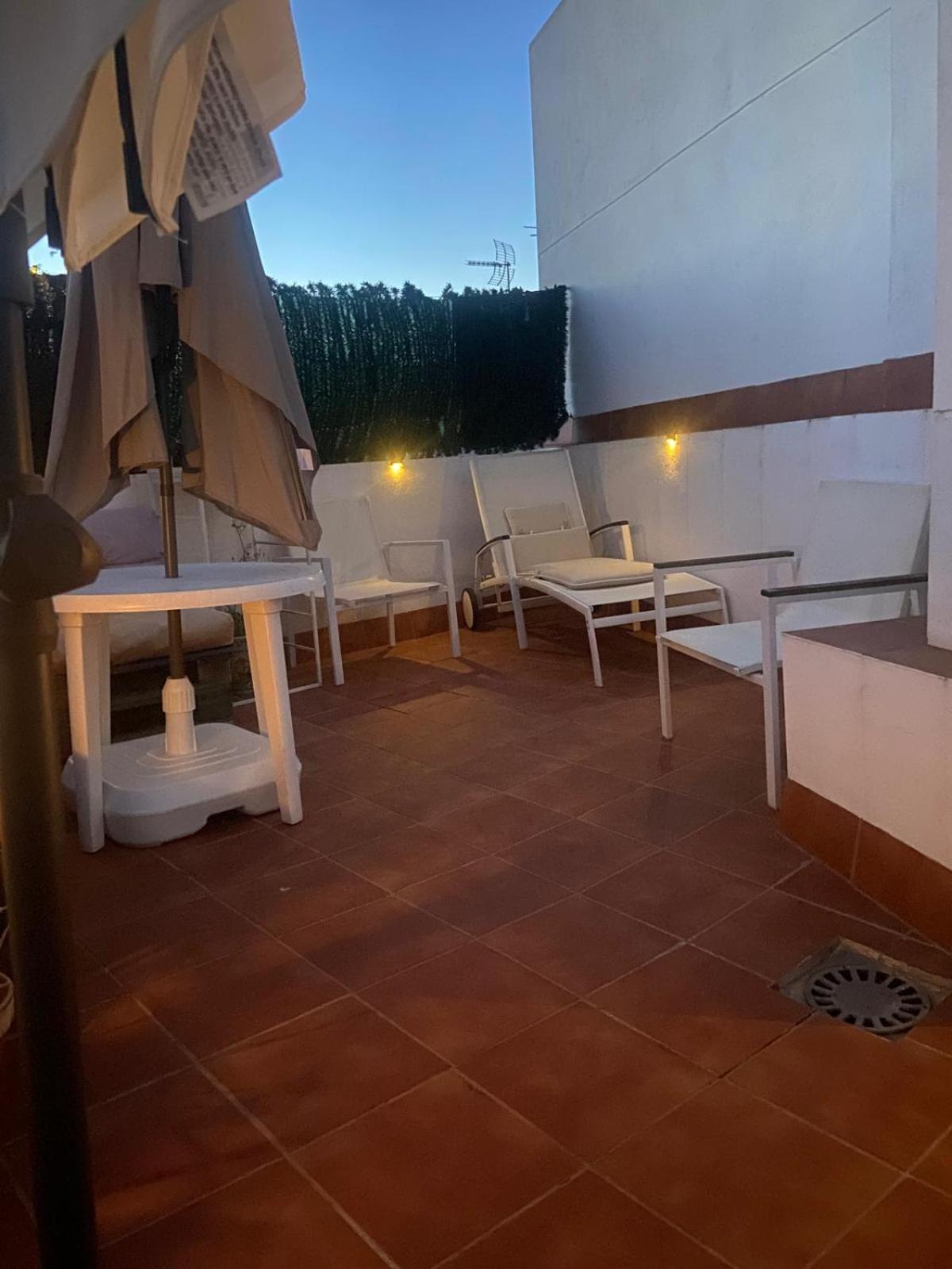 Апартаменты Duplex With Terrace Santa Rufina Севилья Экстерьер фото
